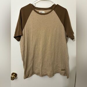 Levi's Men's Tan and Brown Raglan Sleeve Tee Size L